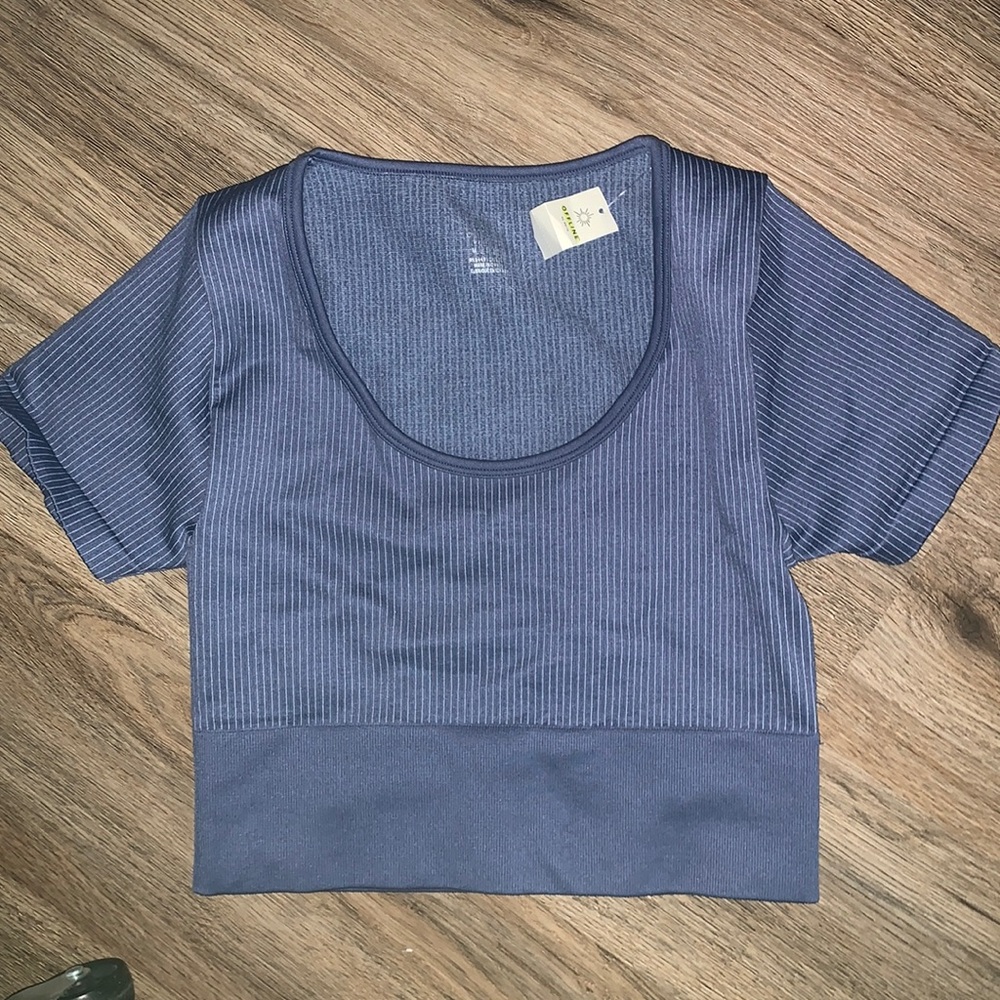 NWT Aerie Sidewalk Seamless Cropped shirt